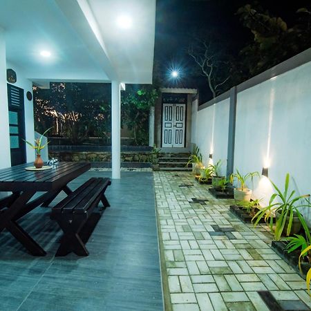 Sunbeam Villa Тангалла Экстерьер фото